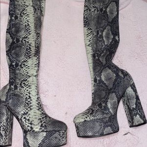 over the knee platform boots